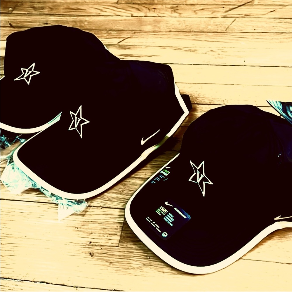 New! Vanderbilt University ,Nike featherlight , Aerolbill baseball cap. SOLD OUT